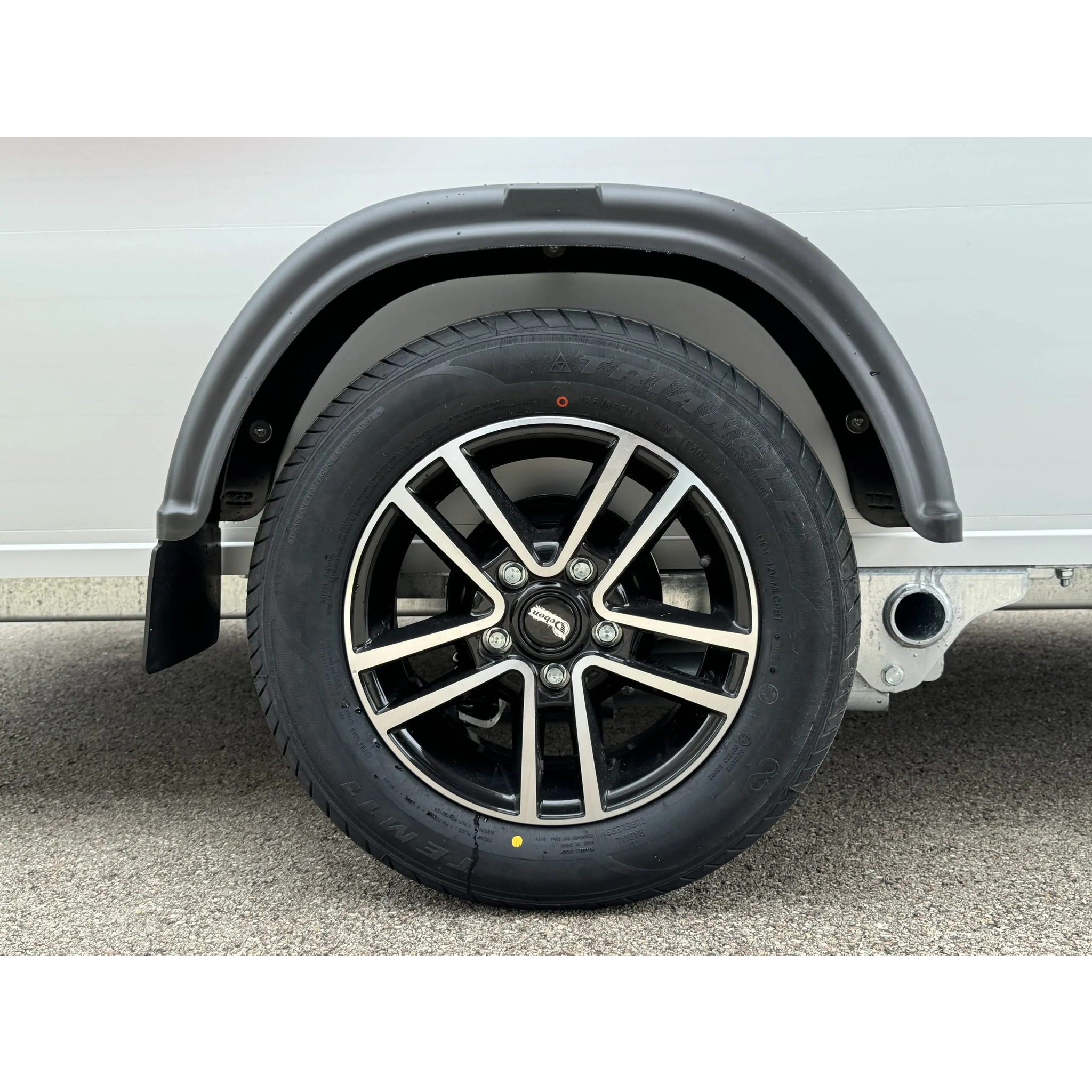 ROADSTER C 400 ALUMINIUM – 1300 KG 16