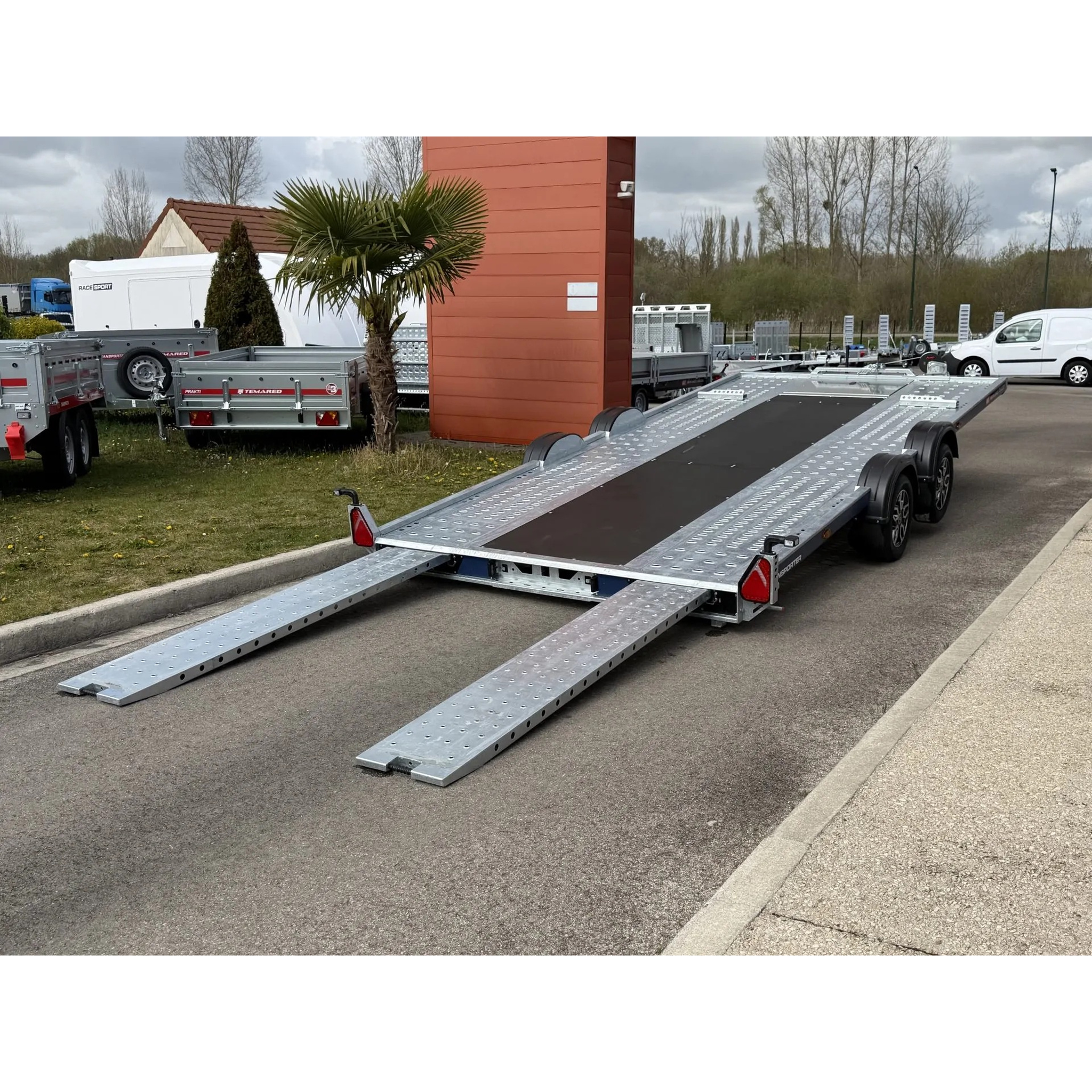 A-TRANSPORTER 4521-30-2-12 – 3000 kg 32