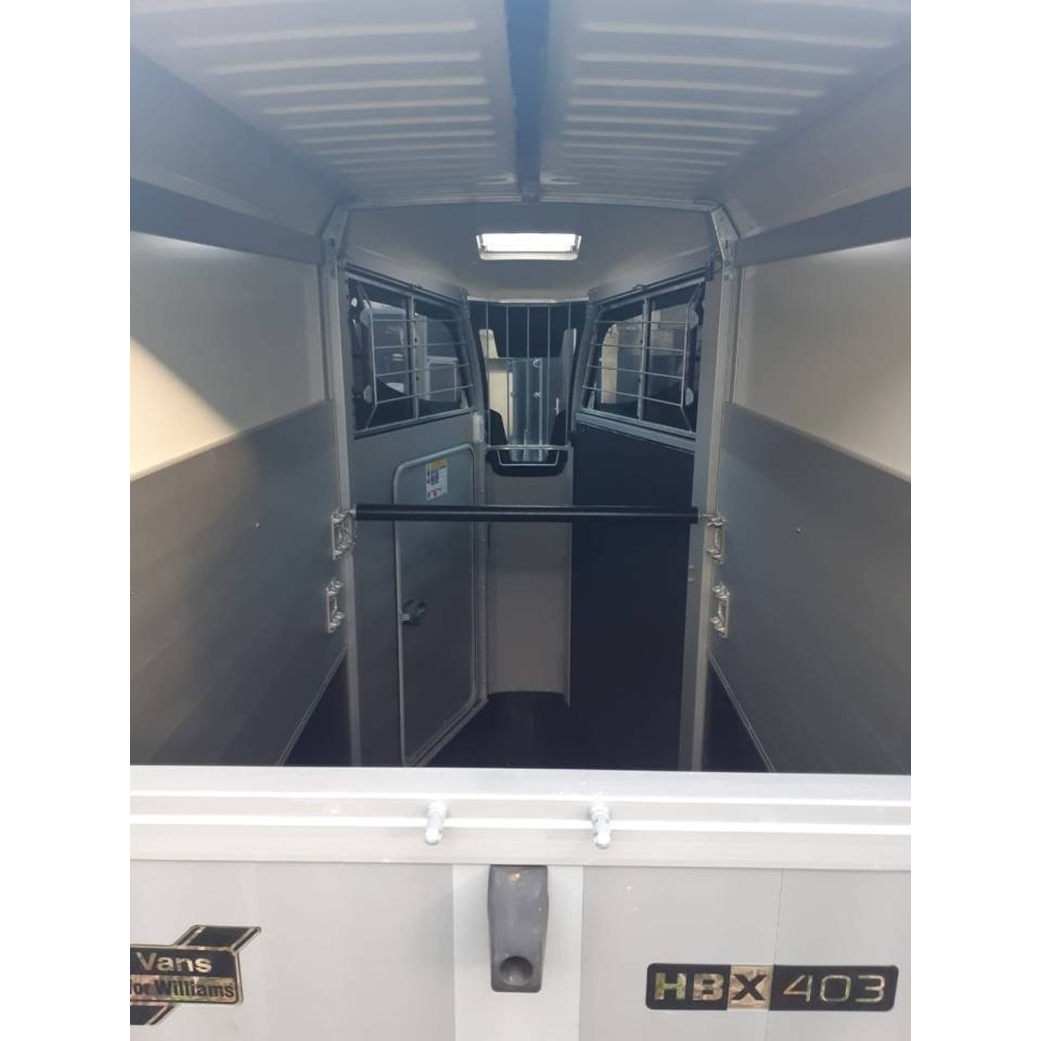 IFOR WILLIAMS – HBX 403 – 1.5 PLACES 9