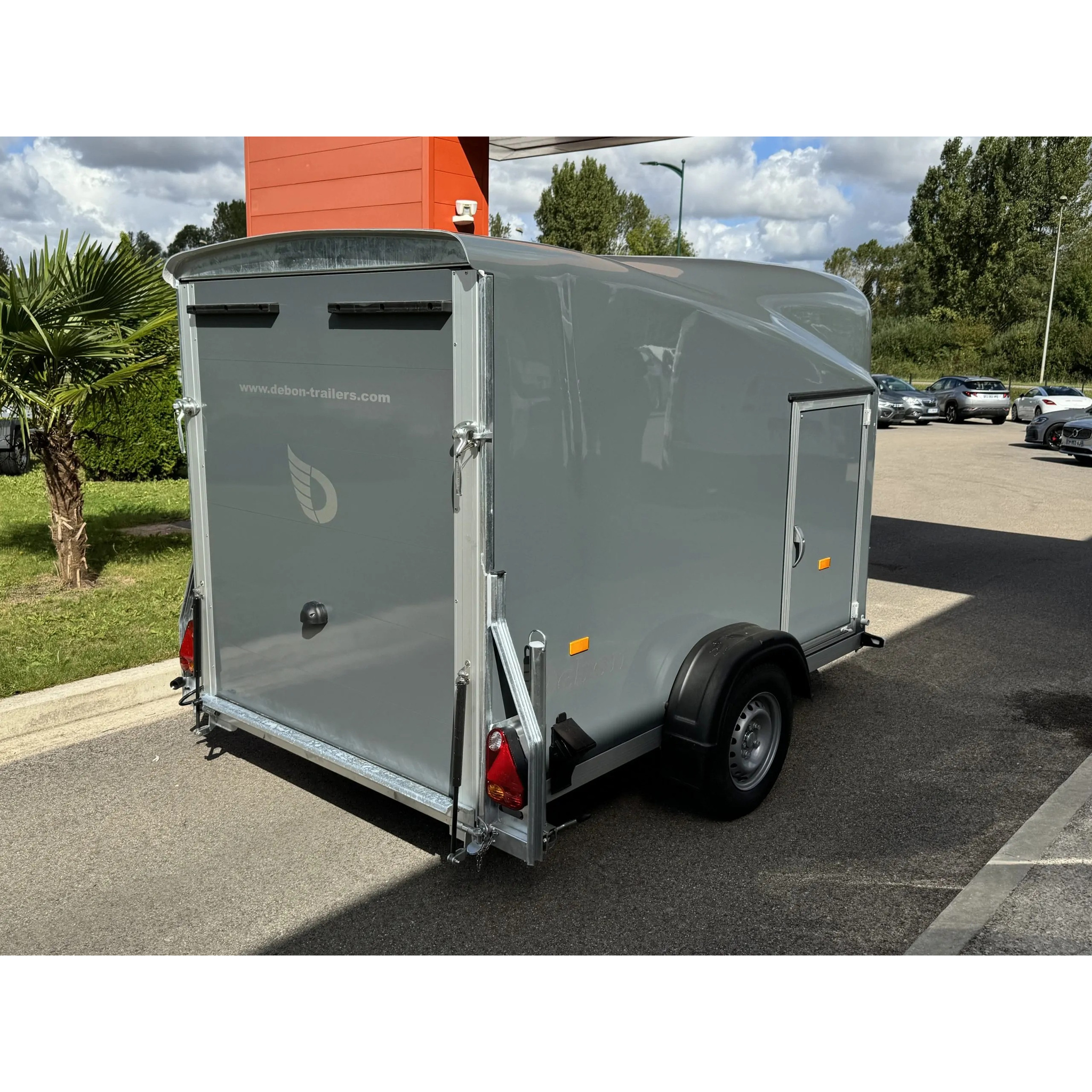 CARGO 1300 – 1300 KG 29