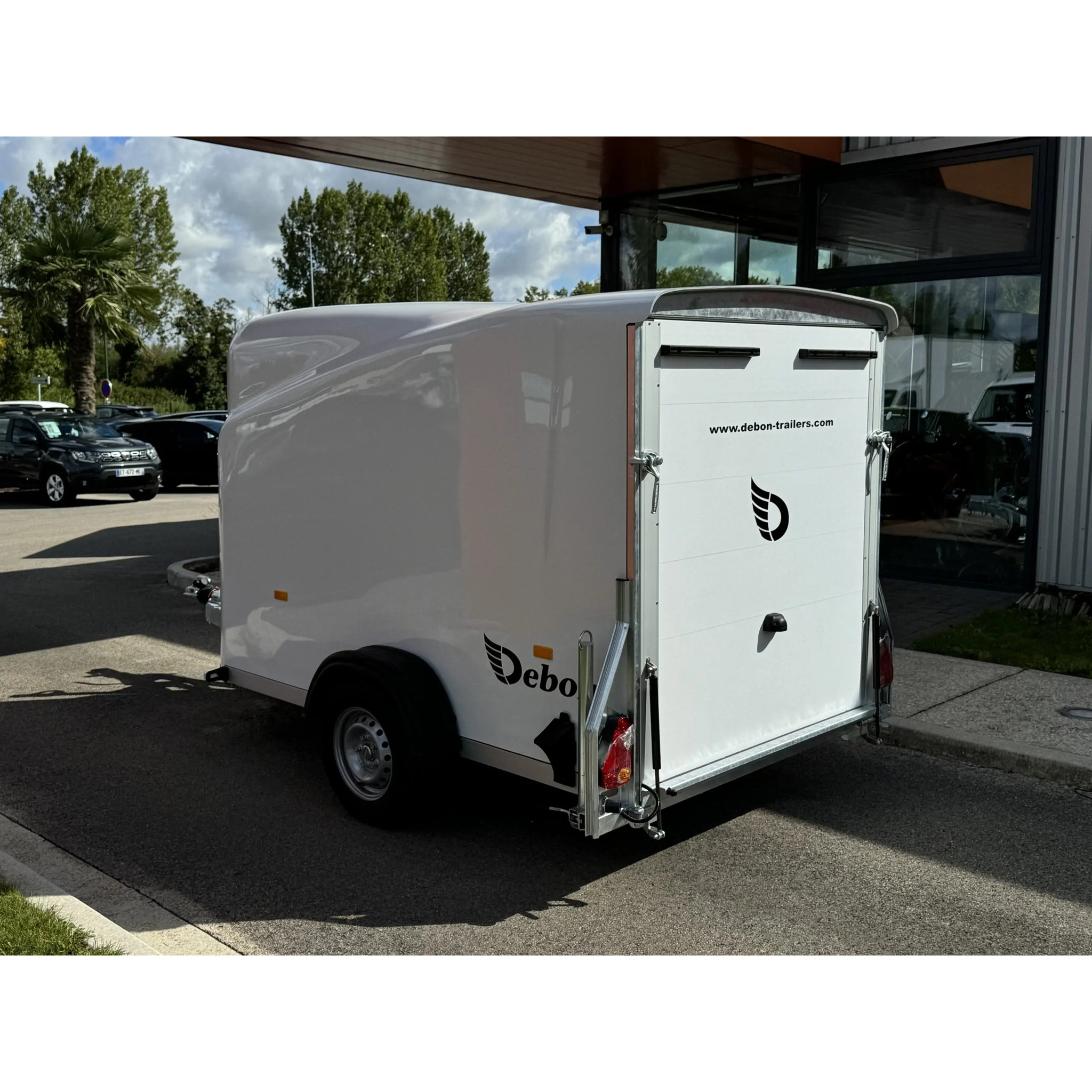 CARGO 1300 – 1300 KG 19