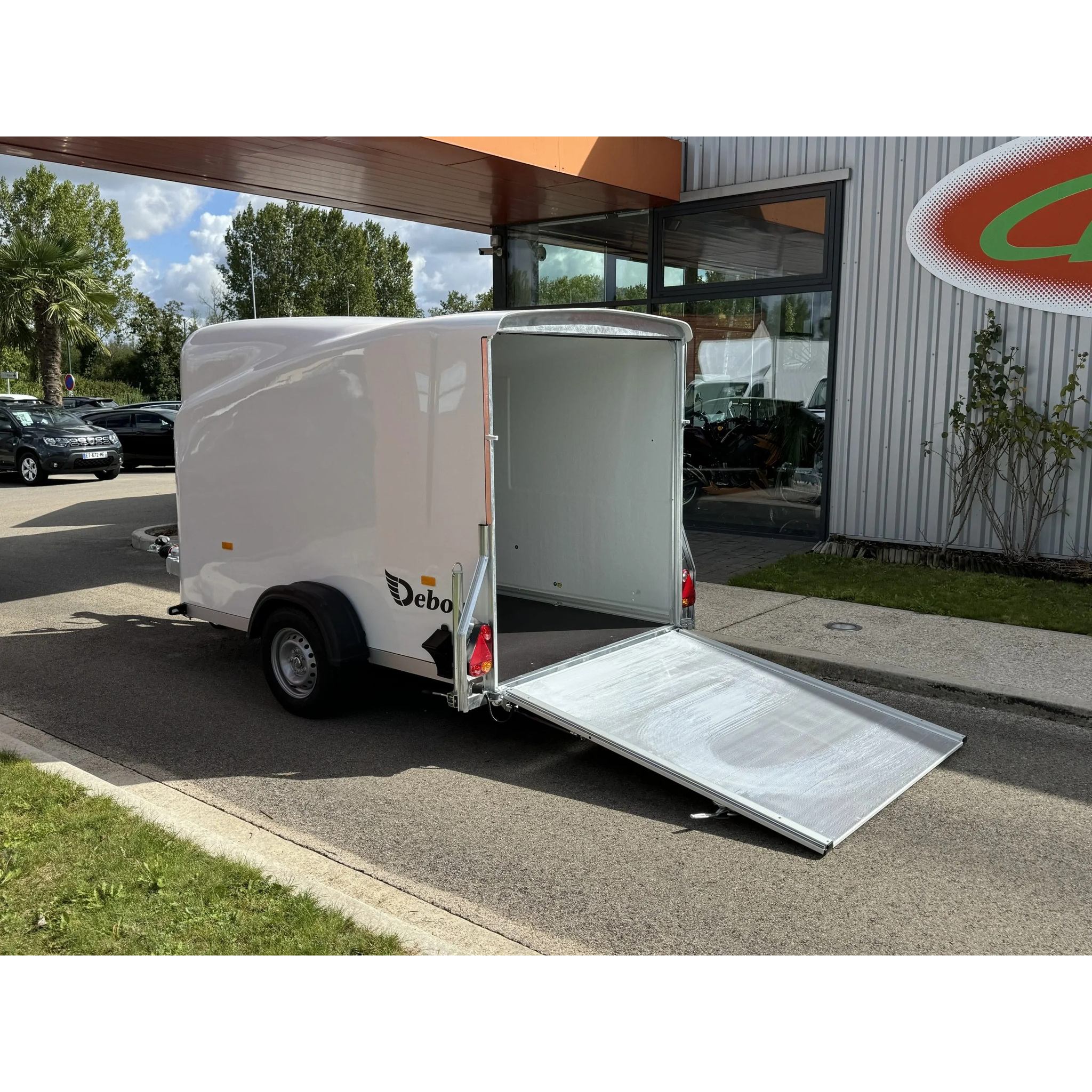 CARGO 1300 – 1300 KG 38