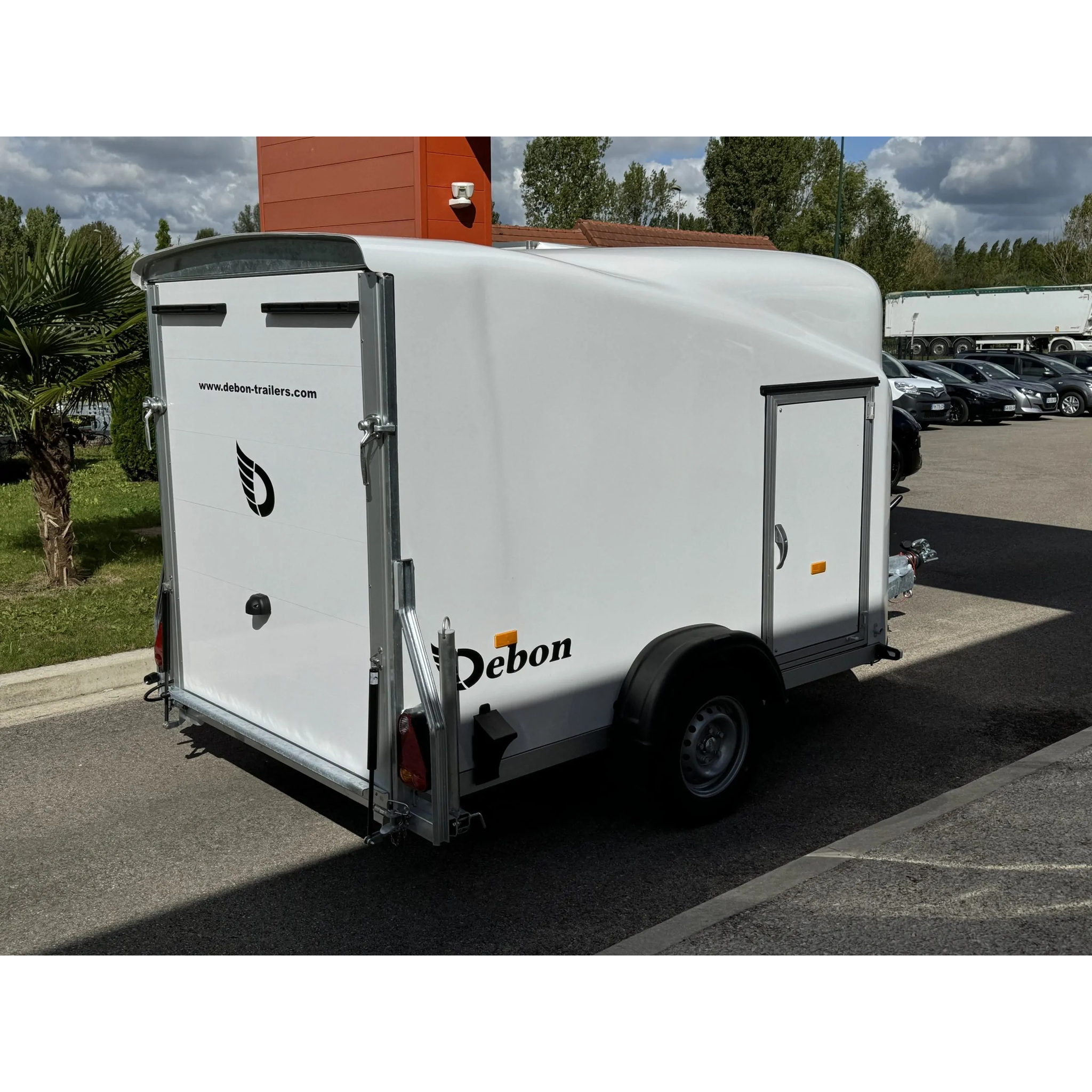 CARGO 1300 – 1300 KG 22