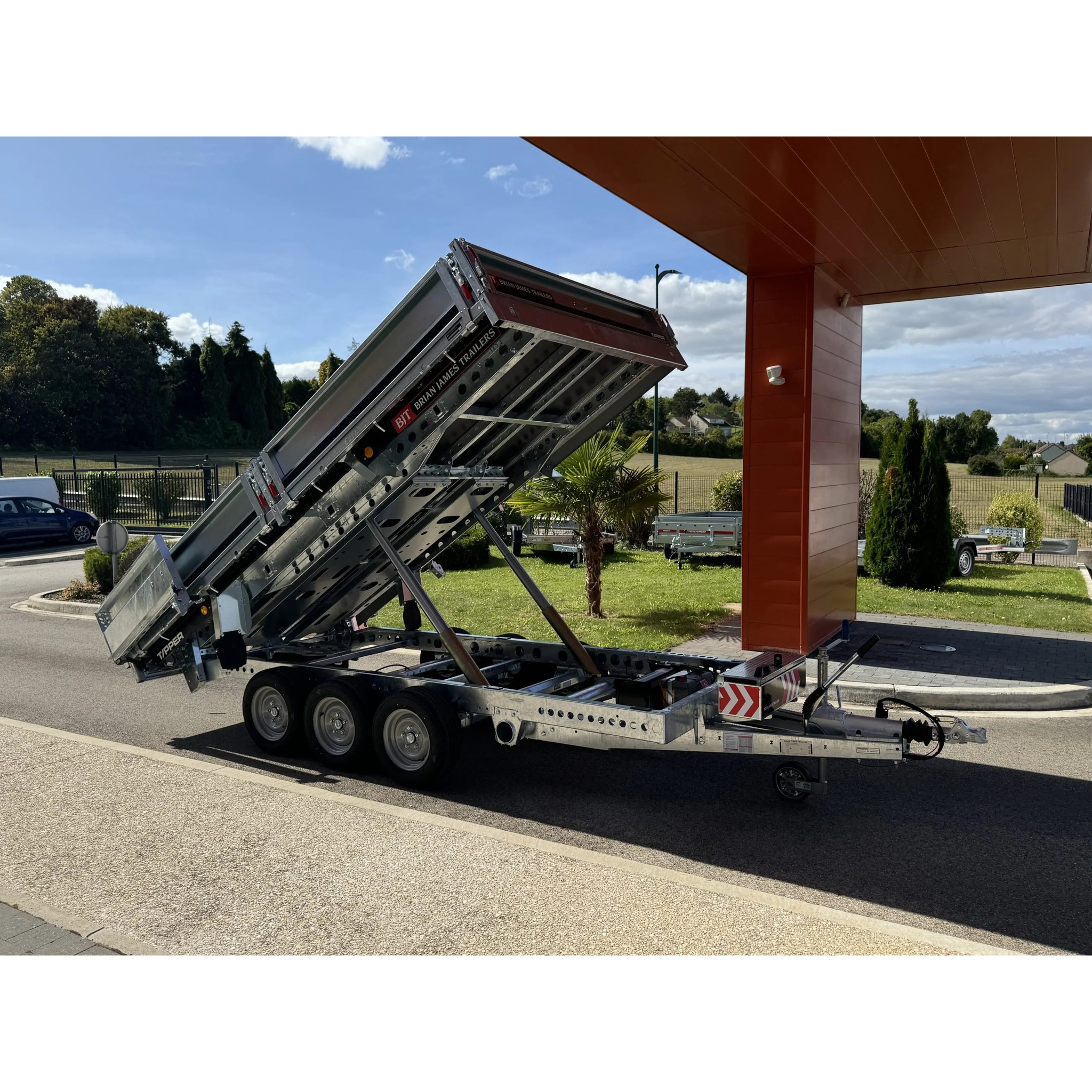 TIPPER 3620-35-3-12 / 3500 KG (3 essieux) 30