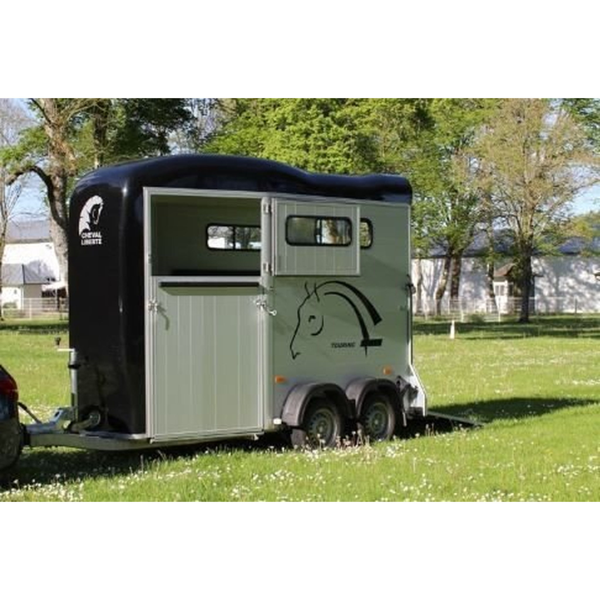CHEVAL LIBERTE– 1.5 PLACE–TOURING ONE 3
