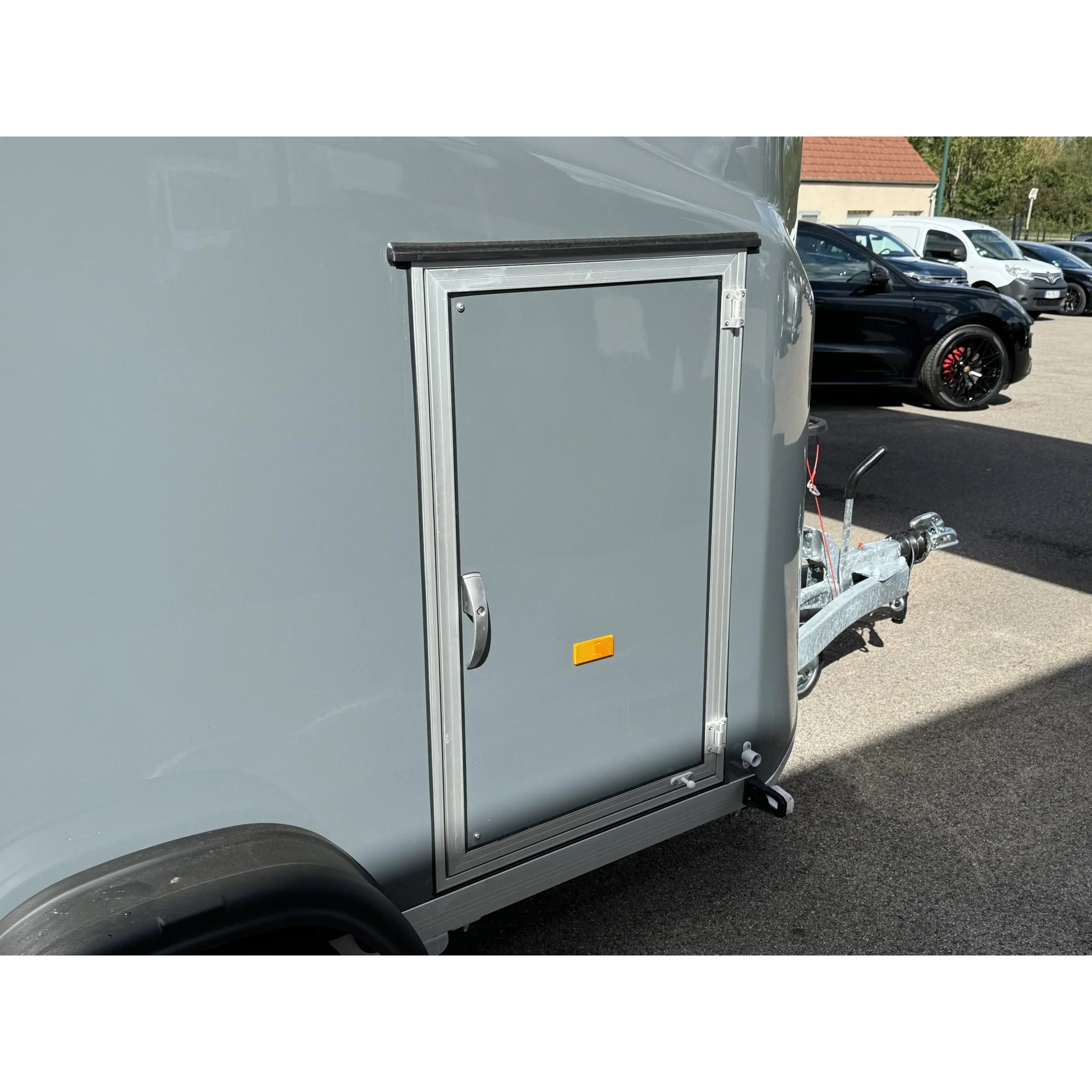 CARGO 1300 – 1300 KG 27