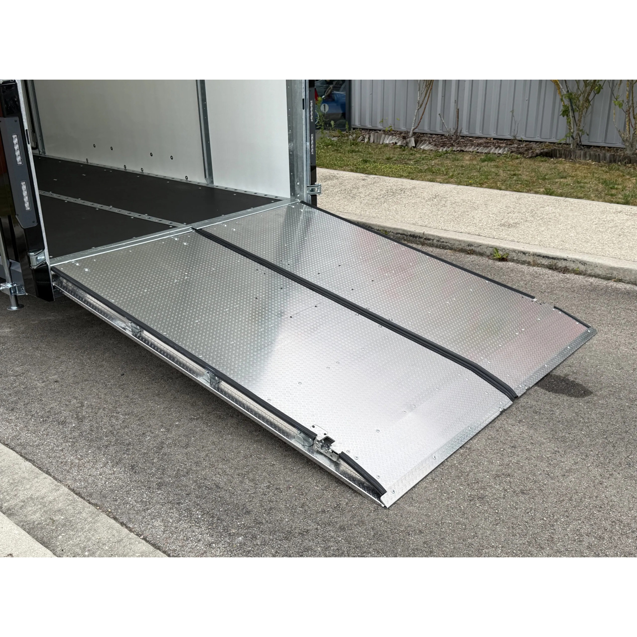 BOX VAN 3516-27-2-12 28