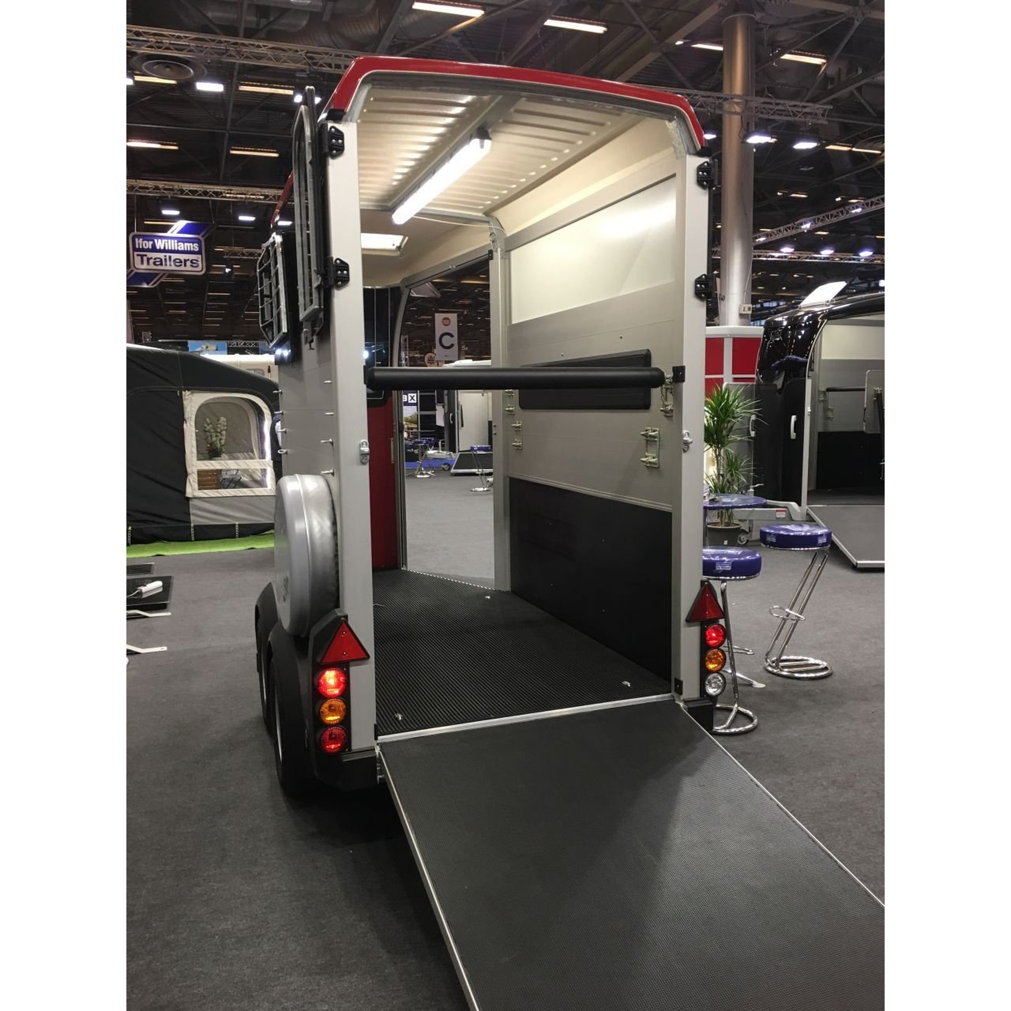 IFOR WILLIAMS – HBX 403 – 1.5 PLACES 3