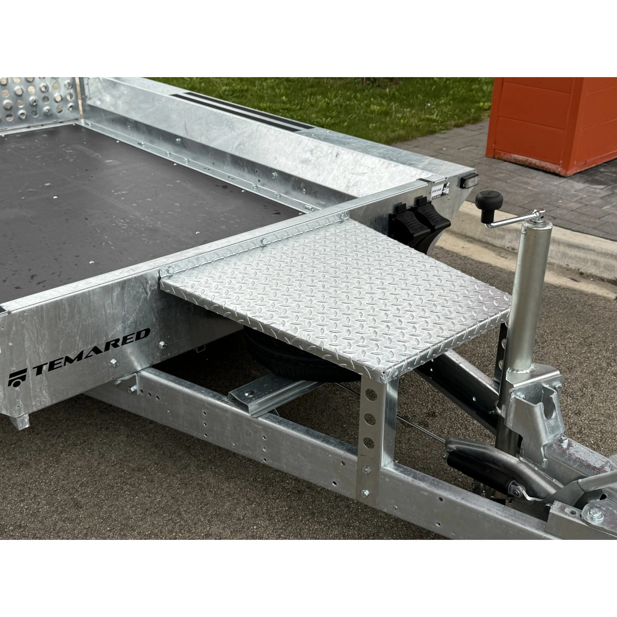 BUILDER 2615/2 – 2700 kg 12