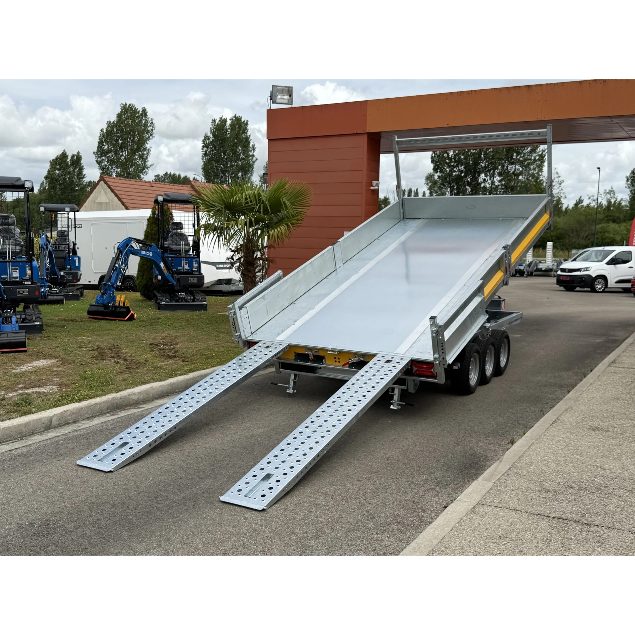 TIPPER 4020-35-3-12 / 3500 KG (3 essieux) 36