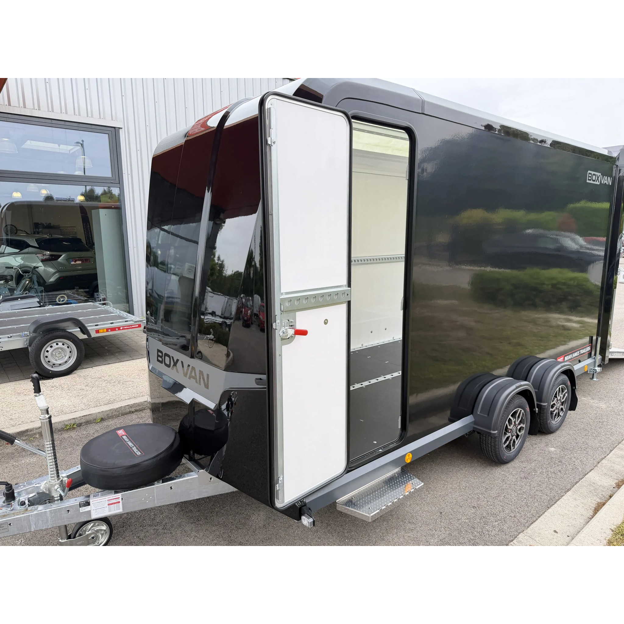 BOX VAN 3516-27-2-12 32