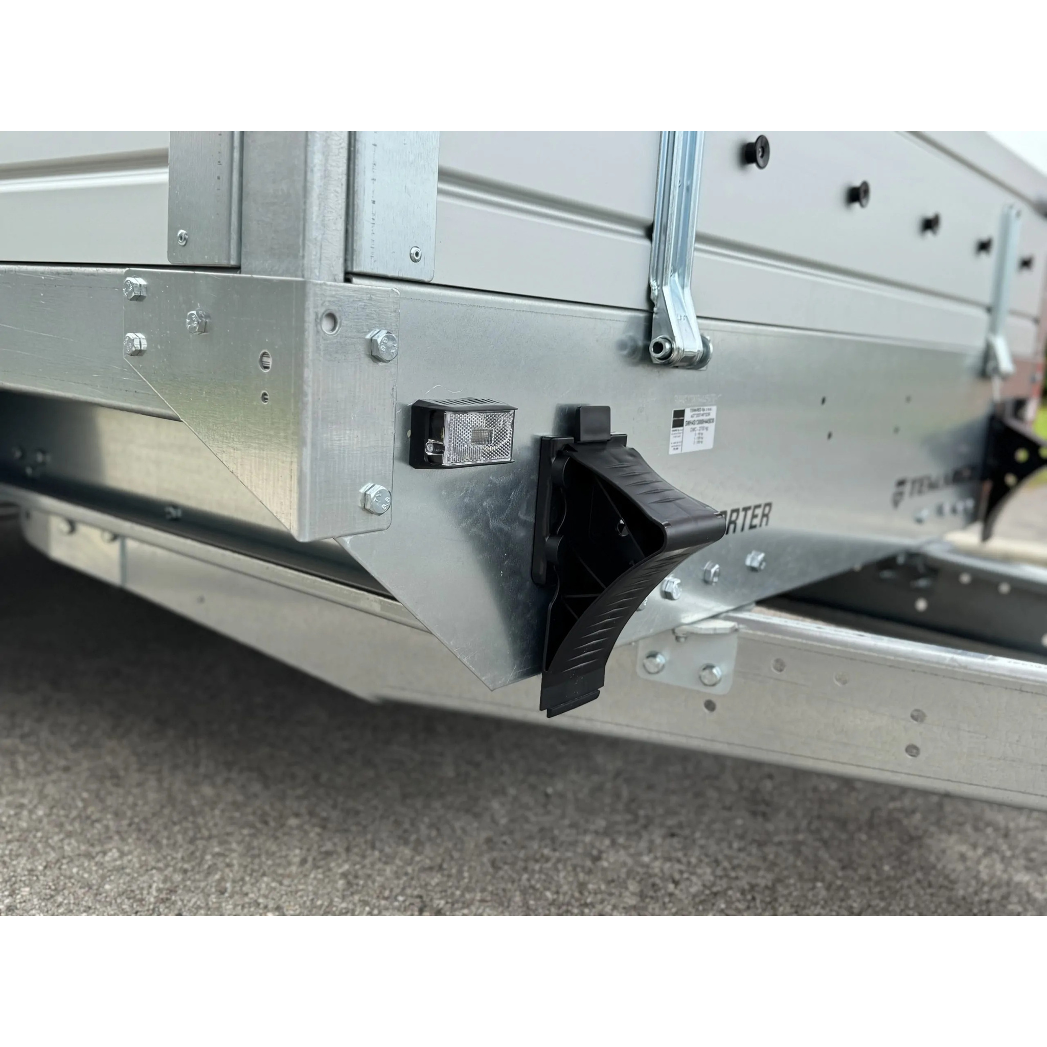 TRANSPORTER 3617/2 – 2000 kg 11