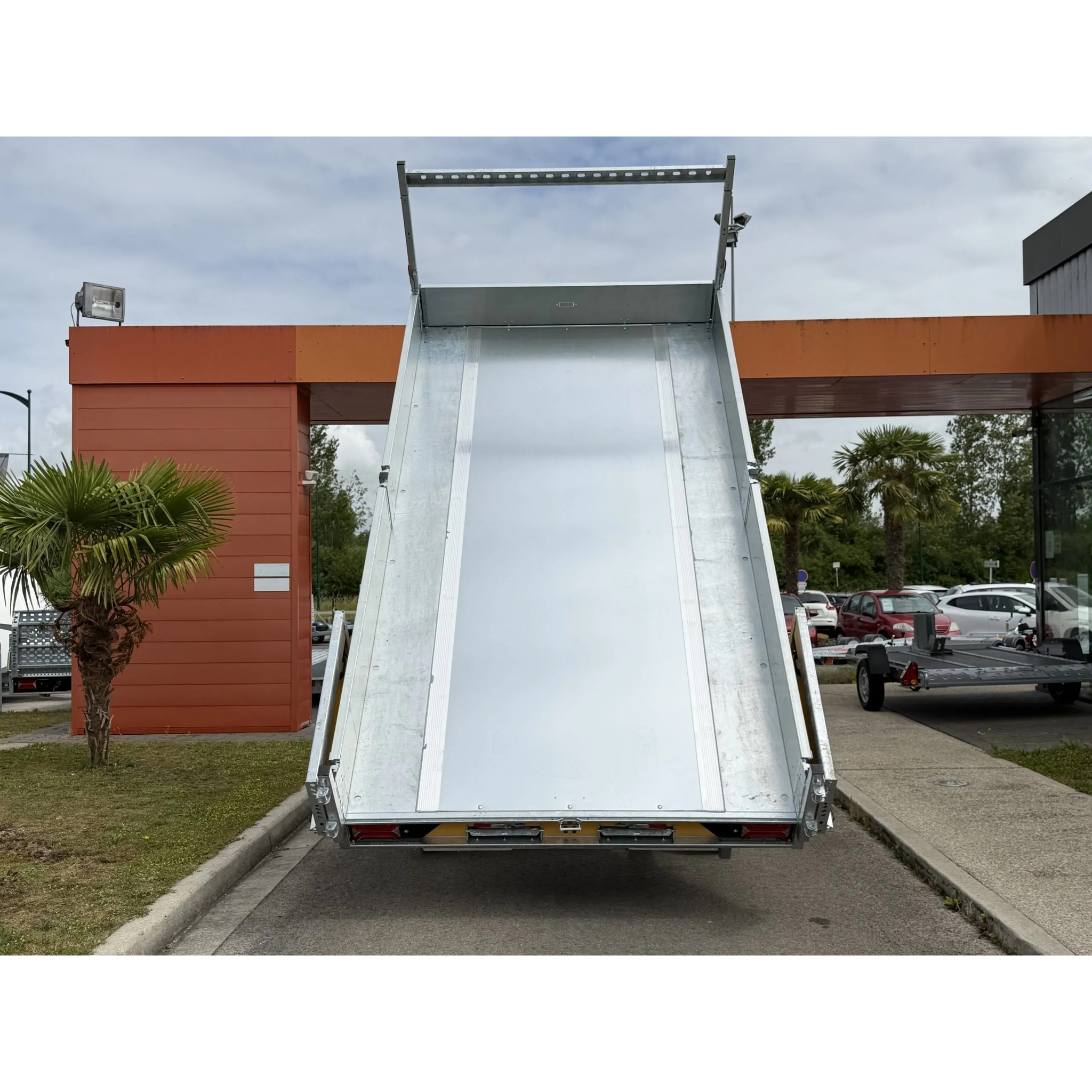 TIPPER 4020-35-3-12 / 3500 KG (3 essieux) 29