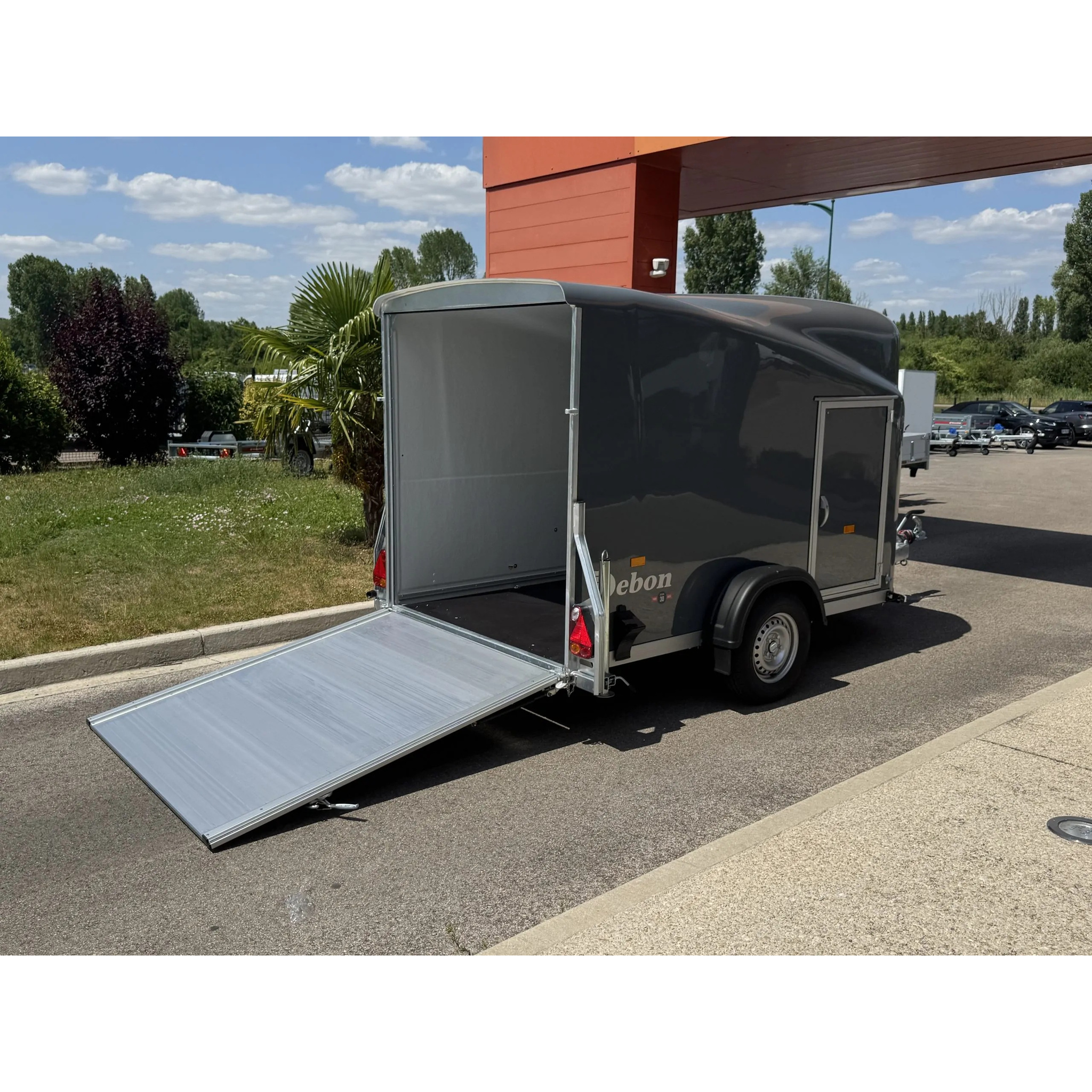 CARGO 1300 – 1300 KG 2