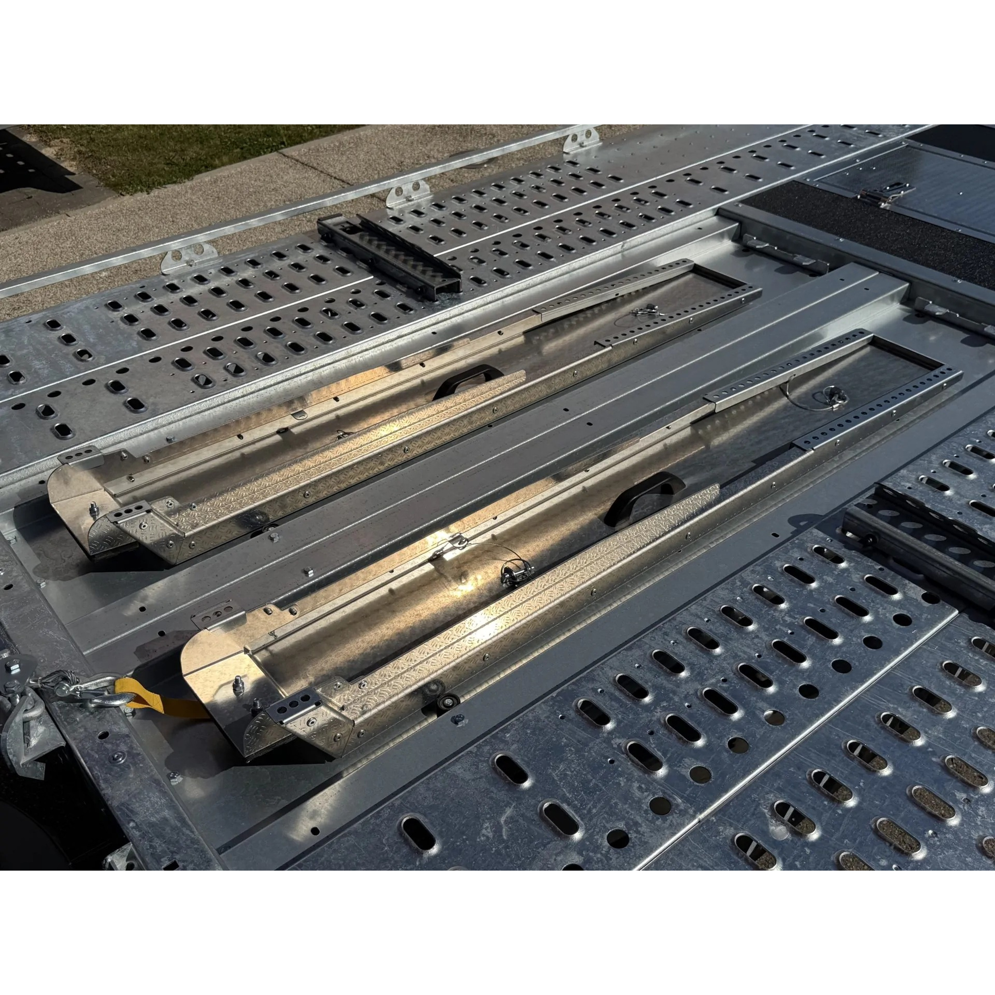 T-TRANSPORTER 5021-35-3-12 – 3500 kg (3 essieux) 29