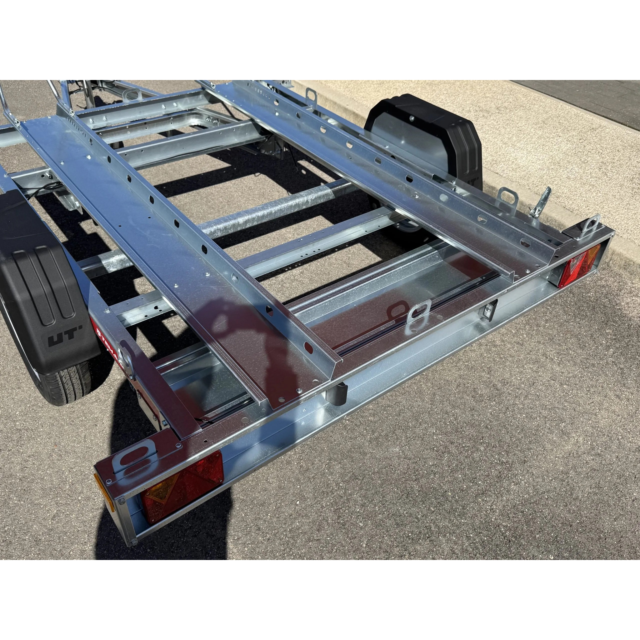 MOTO 2 PREMIUM – 750 kg 13