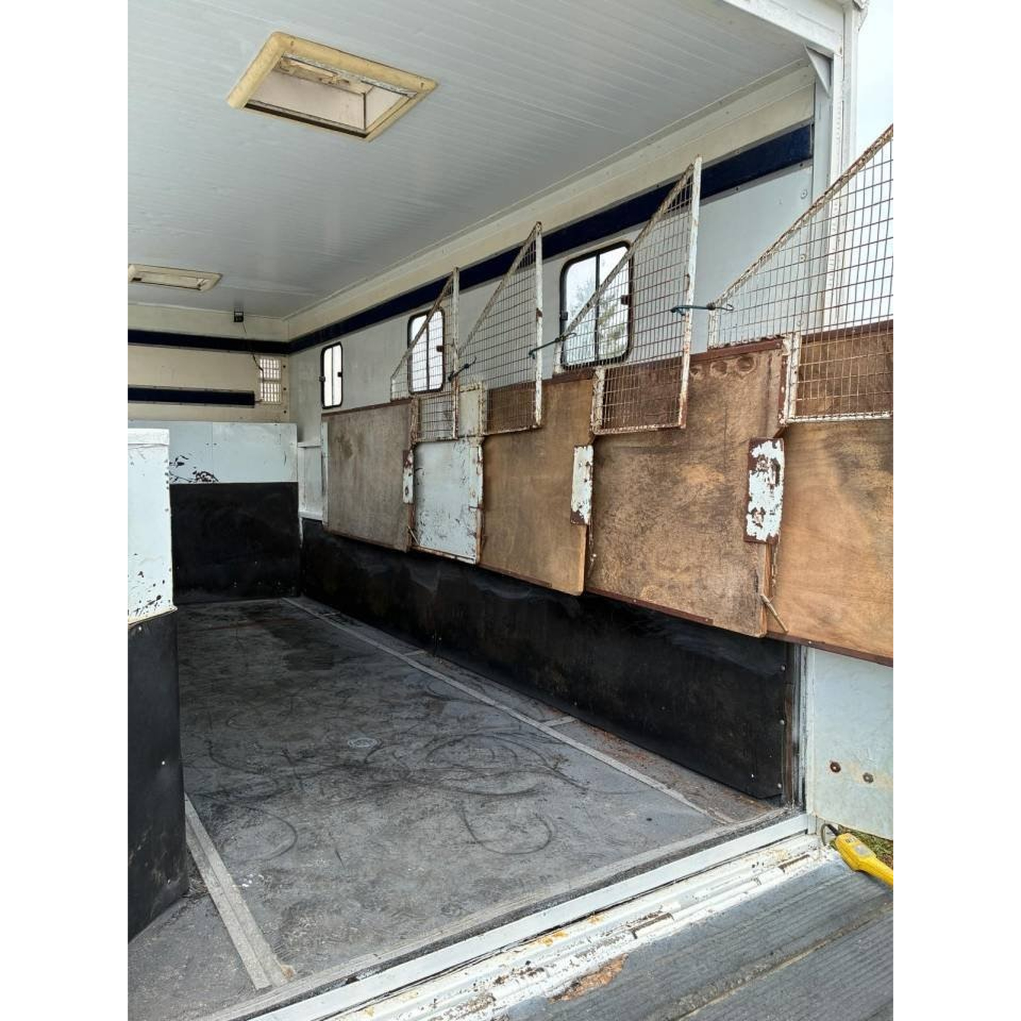 CAMION TRANSPORT 6 CHEVAUX 6
