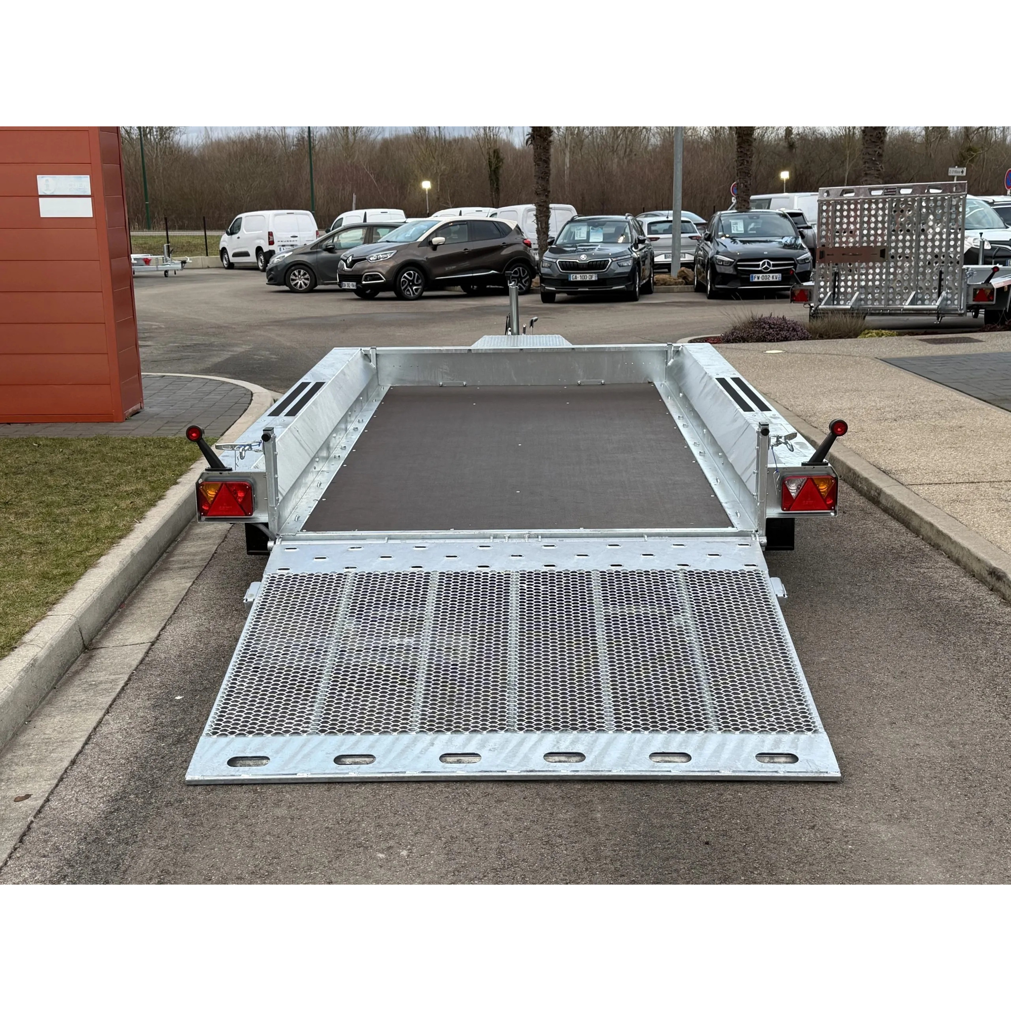 BUILDER 3518/2 – 3000 kg 9