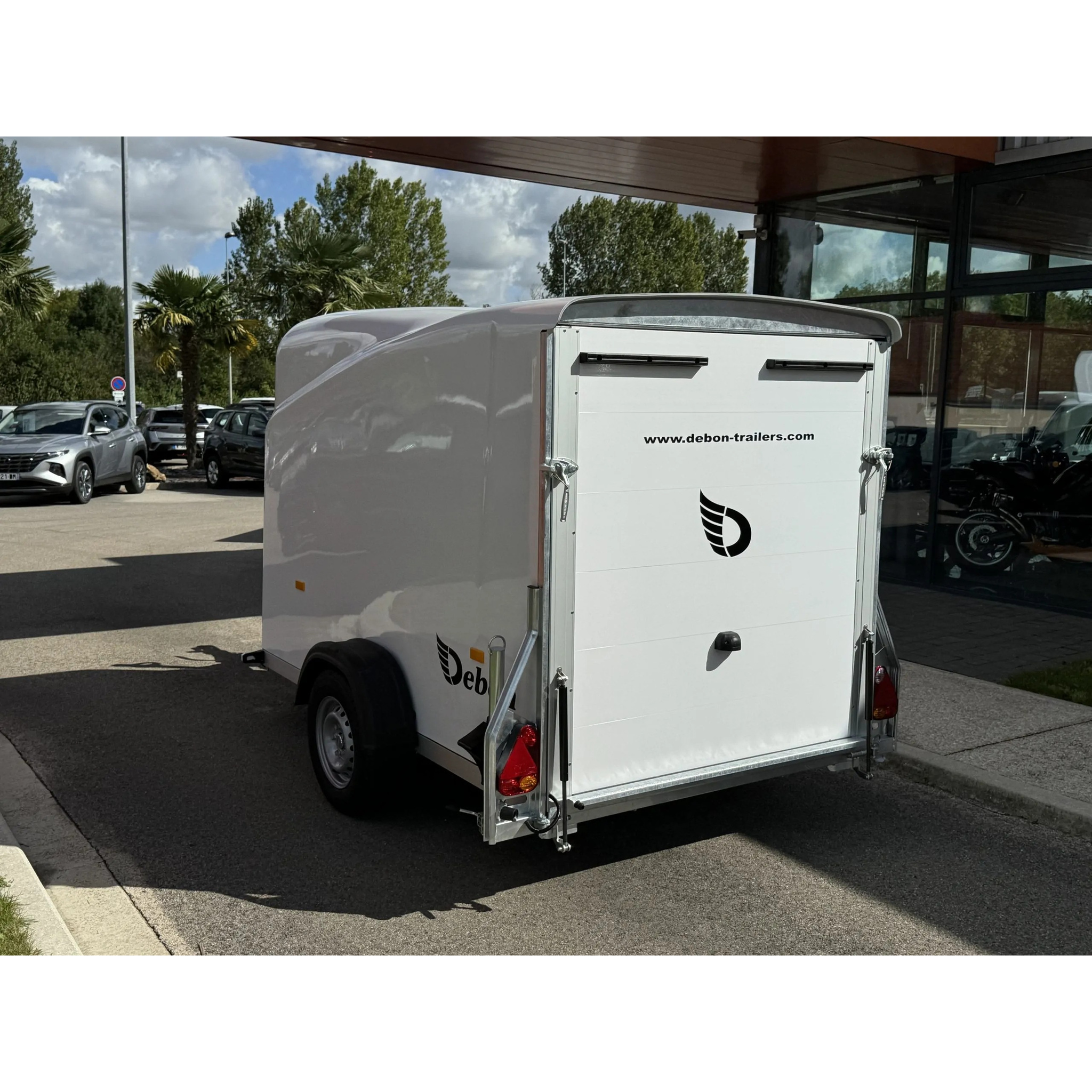 CARGO 1300 – 1300 KG 28