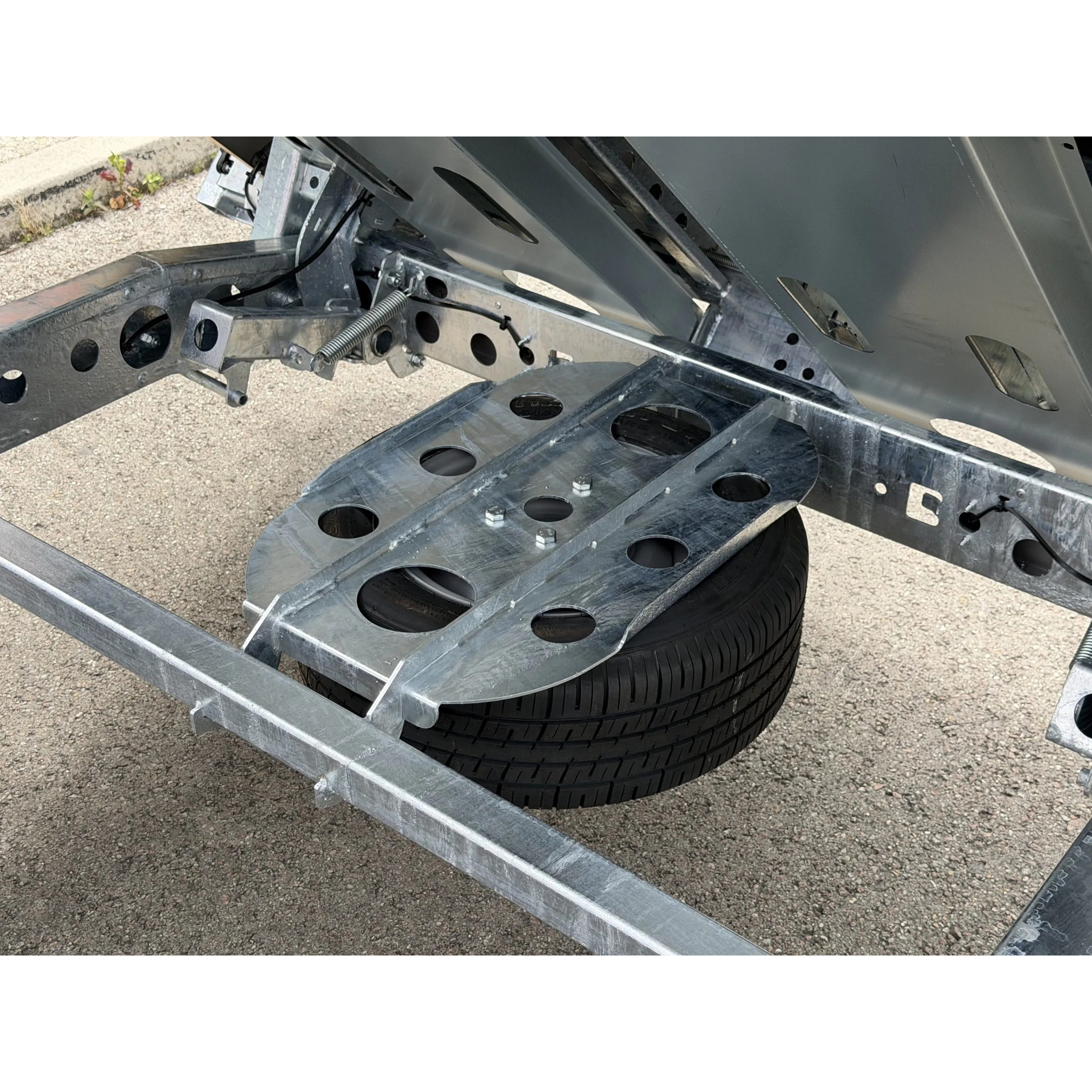 TIPPER 4020-35-3-12 / 3500 KG (3 essieux) 21